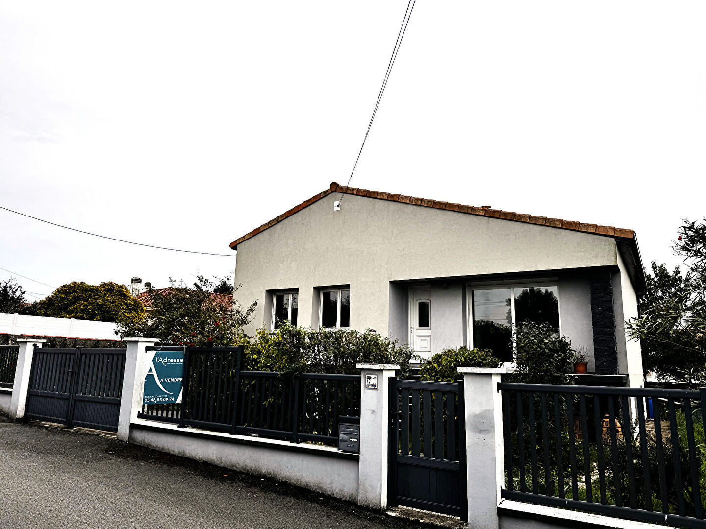 Agence immobilière de L'ADRESSE TONNAY-CHARENTE - L'Adresse Tonnay-Charente - Philippe BABIN