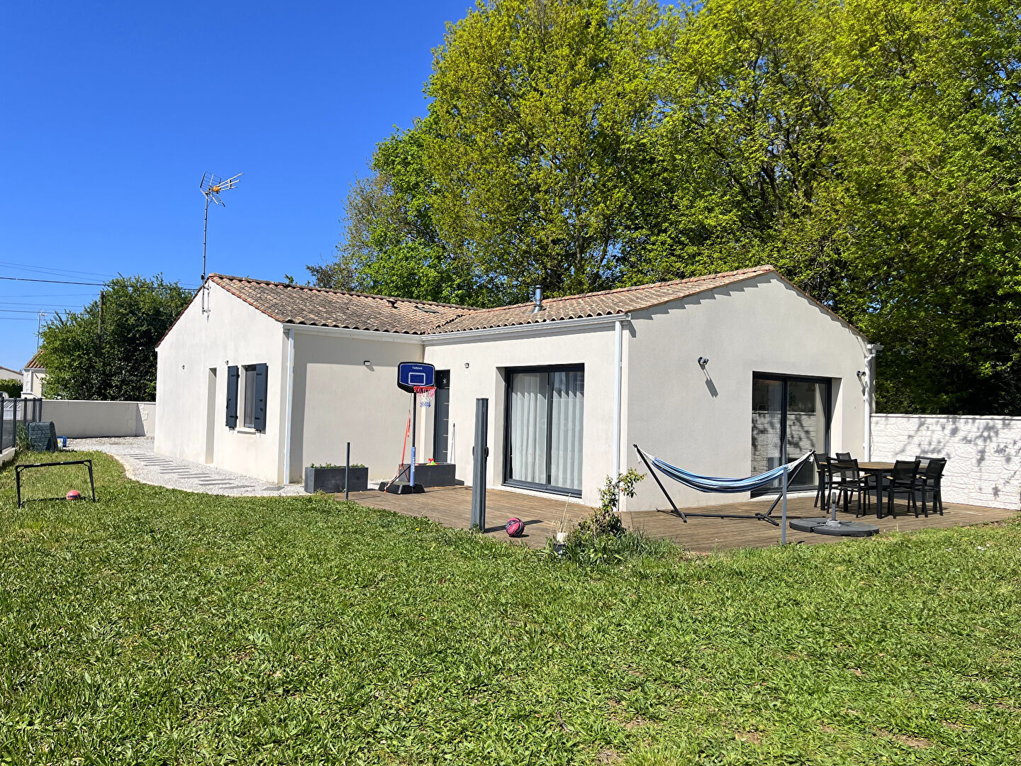 Agence immobilière de L'ADRESSE TONNAY-CHARENTE - L'Adresse Tonnay-Charente - Philippe BABIN
