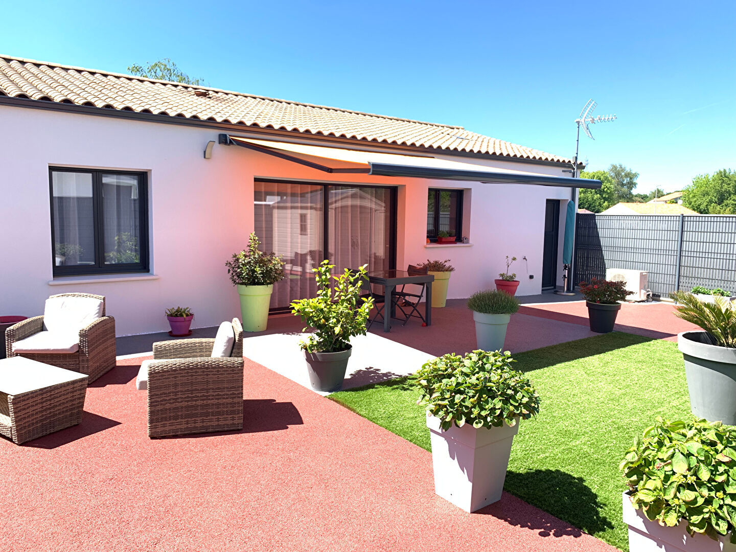 Agence immobilière de L'ADRESSE TONNAY-CHARENTE - L'Adresse Tonnay-Charente - Philippe BABIN