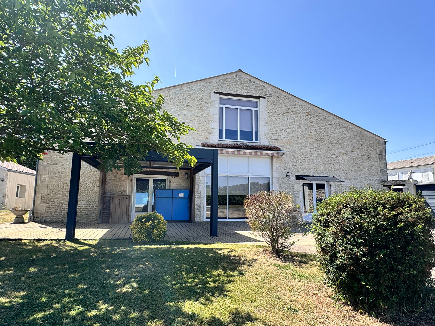 Agence immobilière de L'ADRESSE TONNAY-CHARENTE - L'Adresse Tonnay-Charente - Philippe BABIN