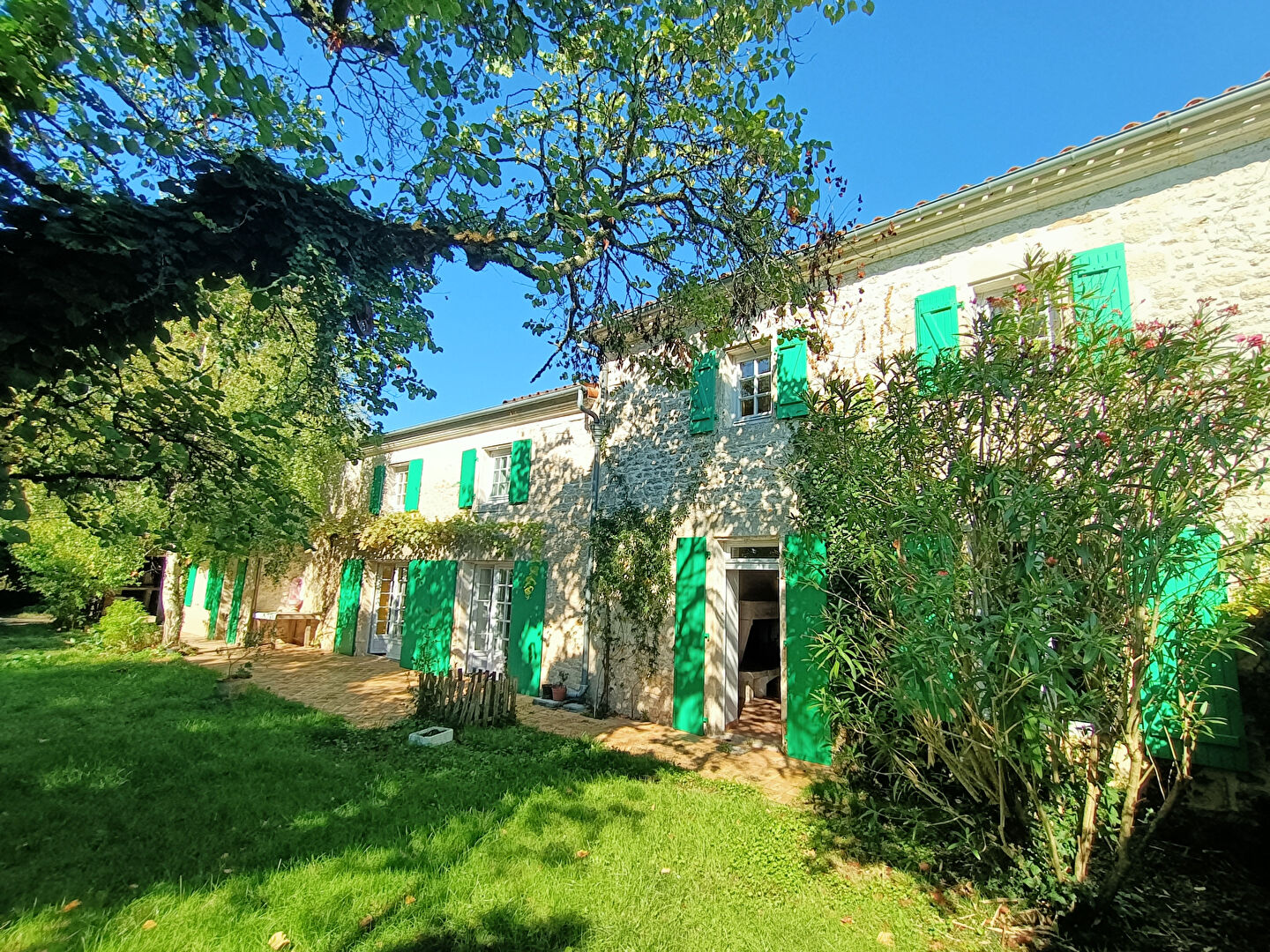 Agence immobilière de L'ADRESSE TONNAY-CHARENTE - L'Adresse Tonnay-Charente - Philippe BABIN
