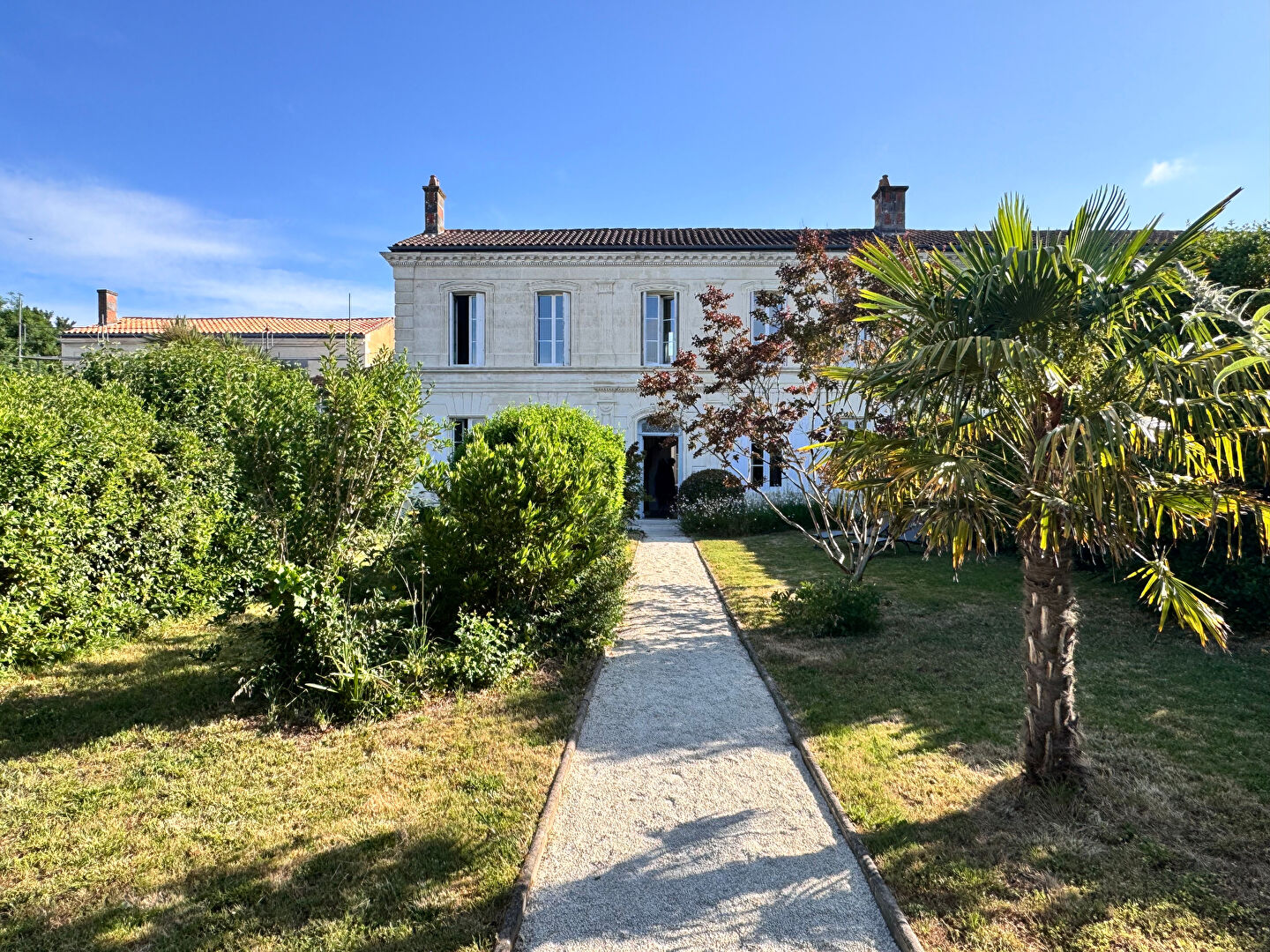 Agence immobilière de L'ADRESSE TONNAY-CHARENTE - L'Adresse Tonnay-Charente - Philippe BABIN