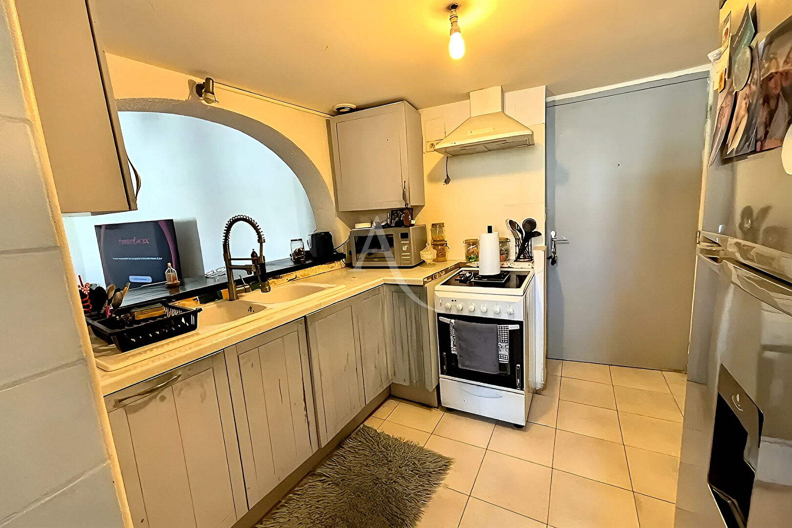 Appartement F3 lumineux avec stationnement et cour commune