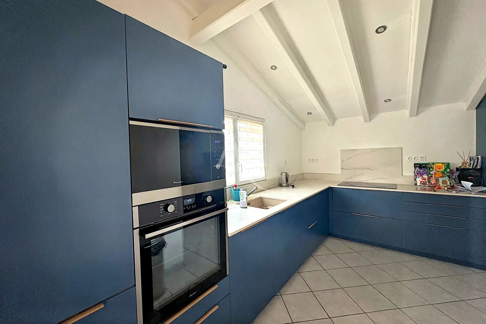 Agence immobilière de 
 L'ADRESSE VAUVERT - L'ADRESSE VAUVERT 
