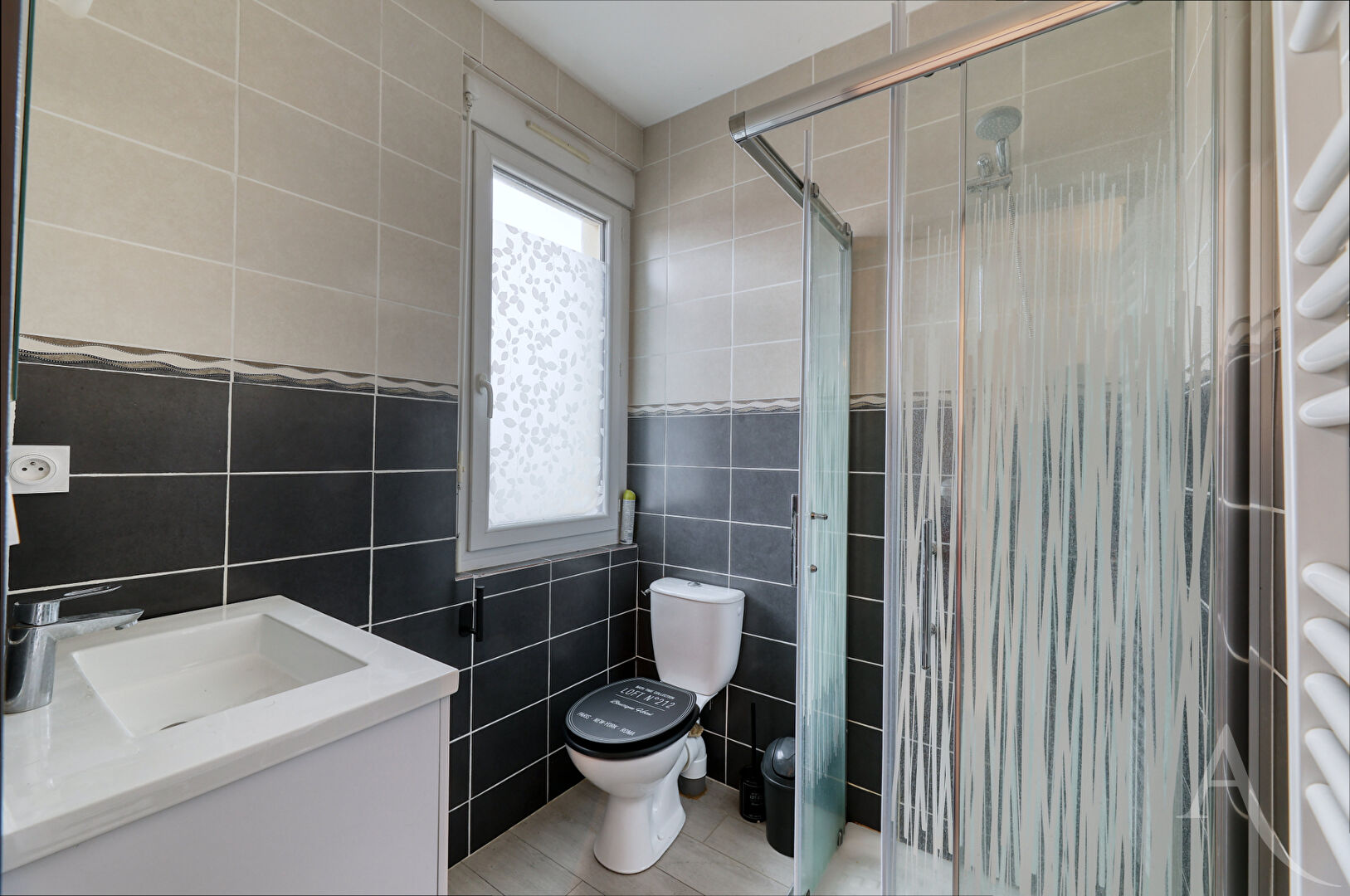 Photo Immeuble à vendre Montaigu Vendée image 4/6