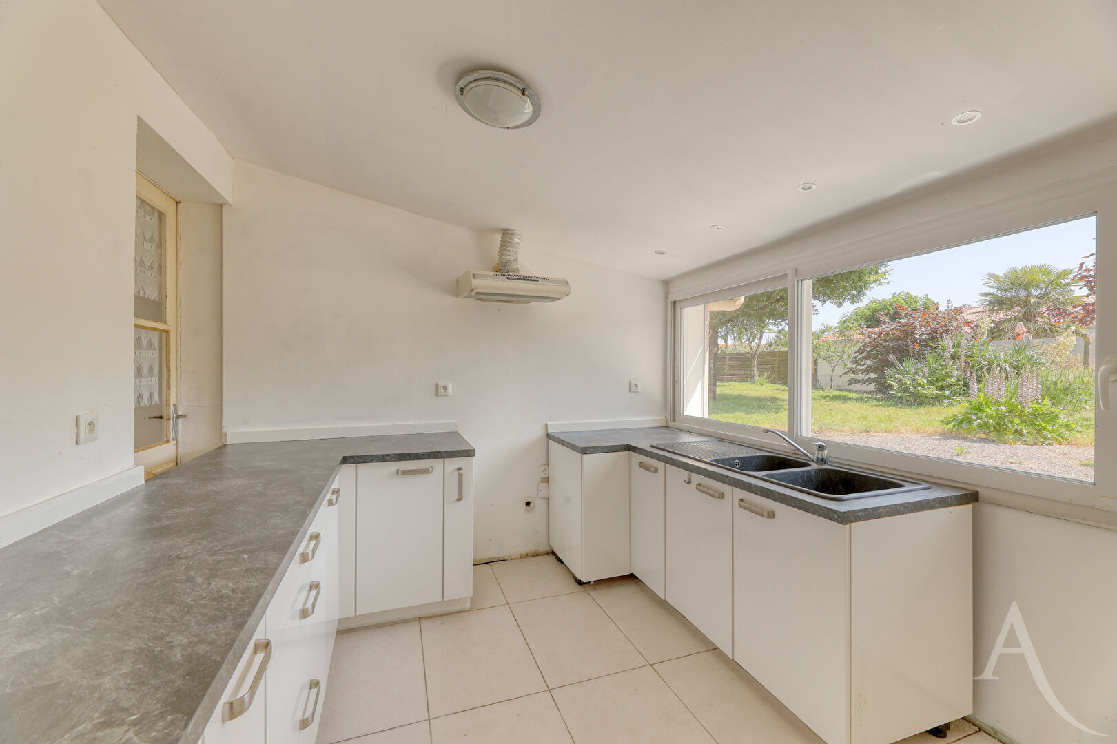 Photo Maison  à vendre Touvois image 4/6