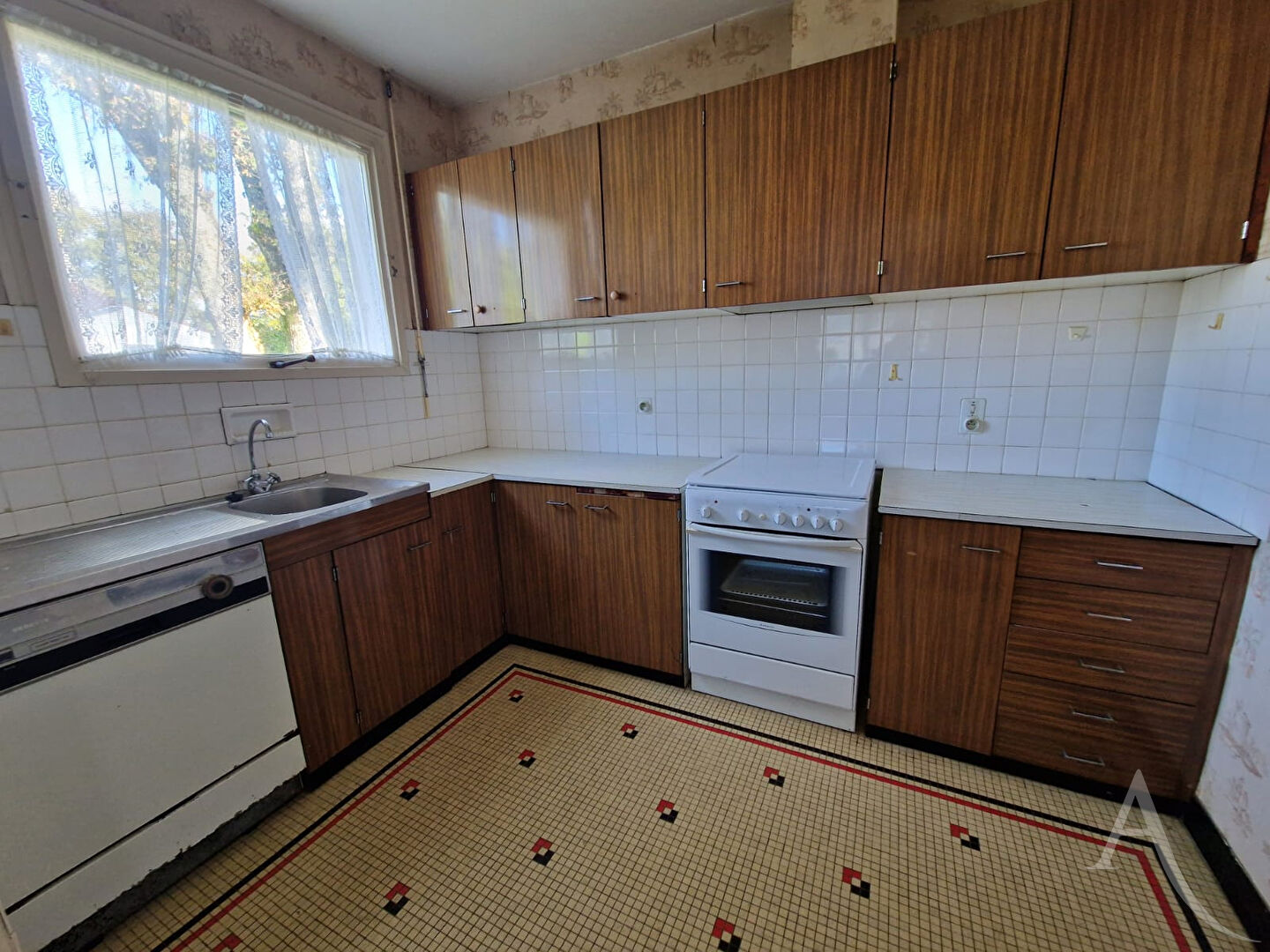 Photo Maison sur sous-sol à rénover - Rocheservivère image 5/6