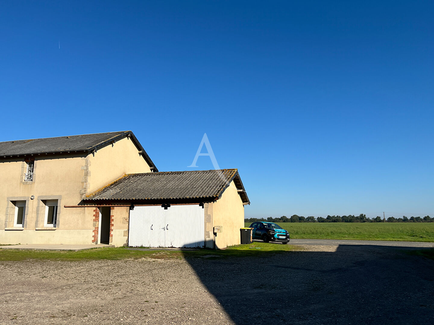 Maison  5 pièces - 3 chambres - 106 m2