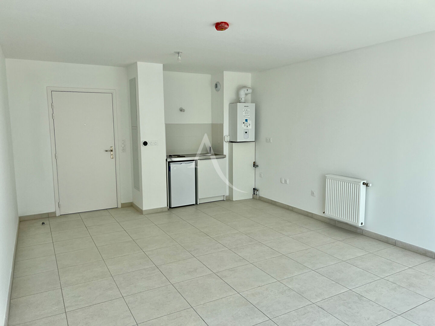 Photo Studio 31m2 avec balcon image 3/6