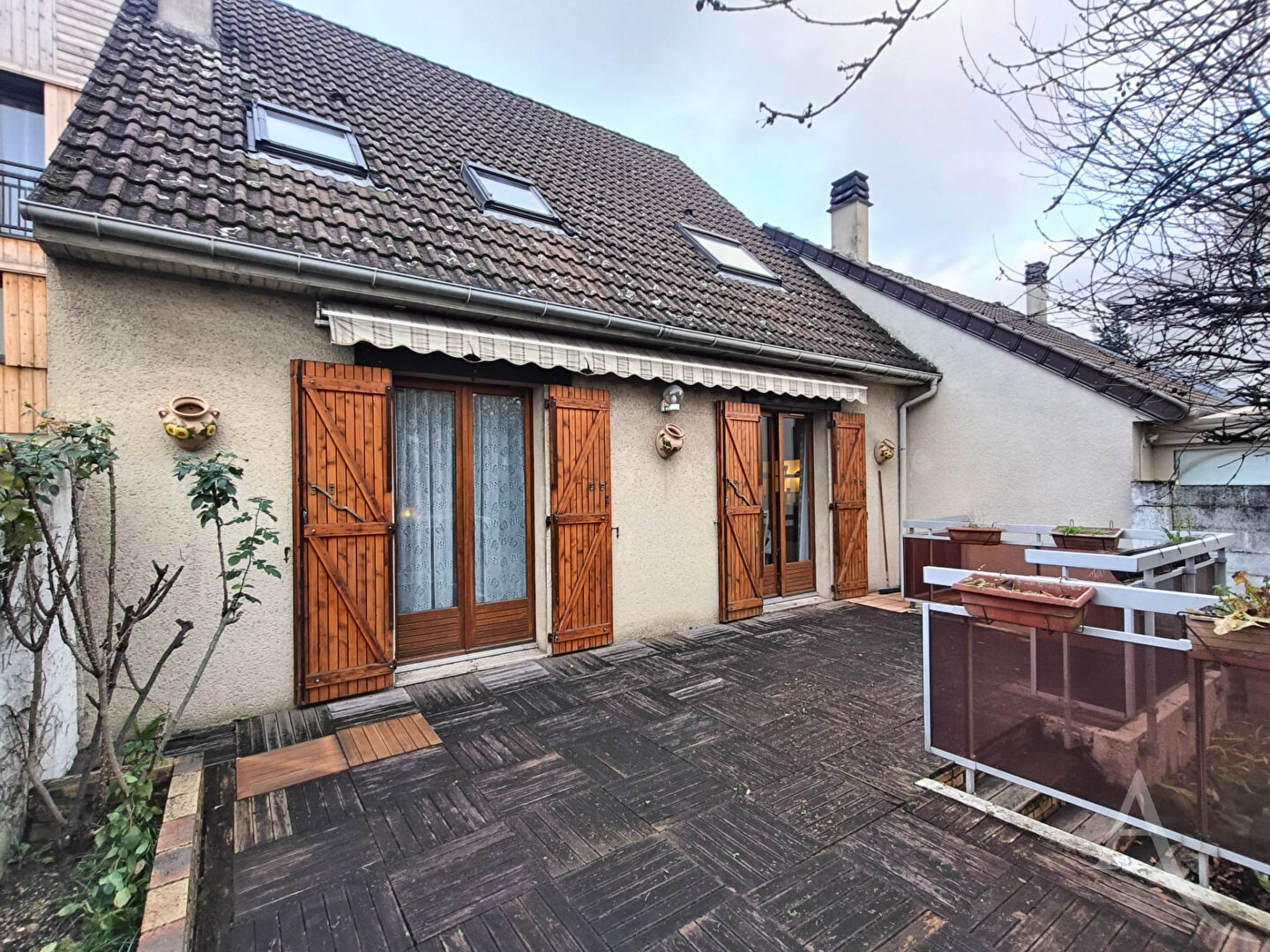 Photo Maison 6 pièces 128 m² hab + 73 m² de sous sol image 2/6