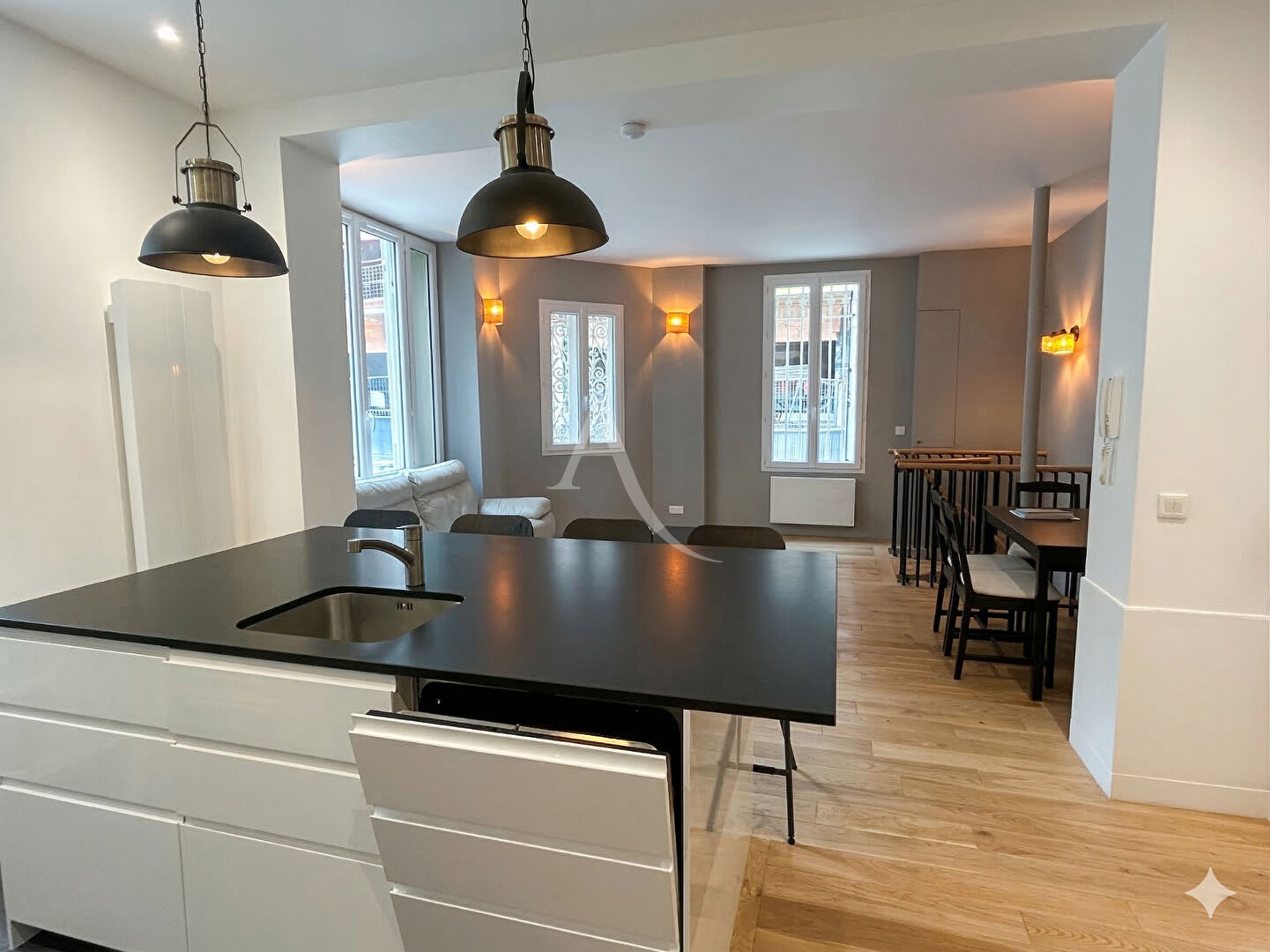 Agence immobilière de L'Adresse-Les Abbesses PARIS 18