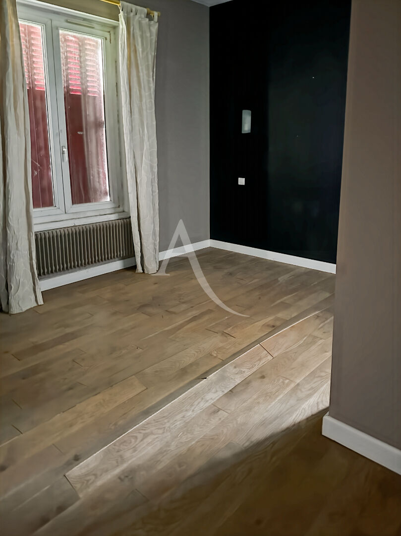 Photo Maison Vannes secteur gare, à rénover. image 2/6