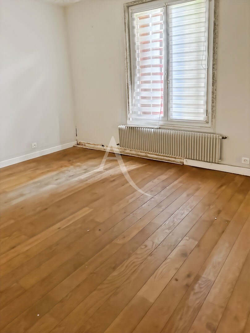 Photo Maison Vannes secteur gare, à rénover. image 3/6