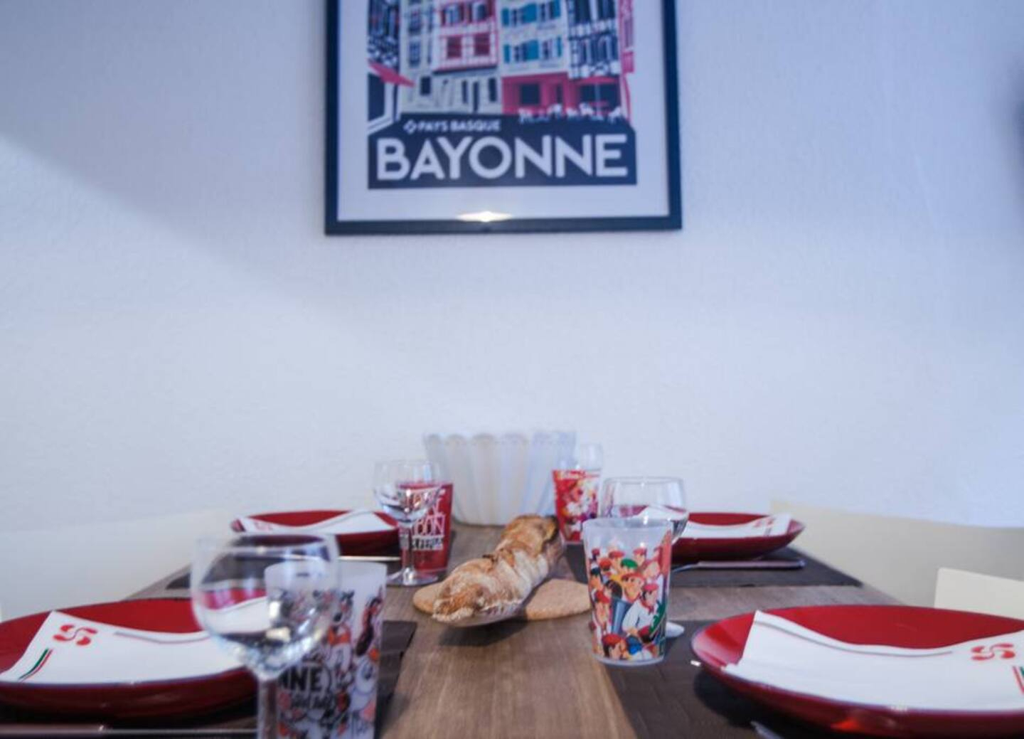 Photo Opportunité d'investissement clé en main - Bayonne centre, Petit Bayonne T3 meublé image 5/6