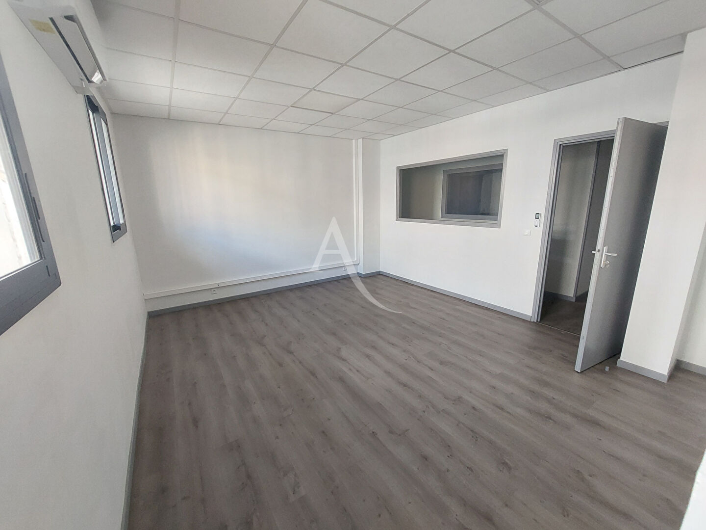 Bureaux Fort De France 7 pièce(s) 184 m2