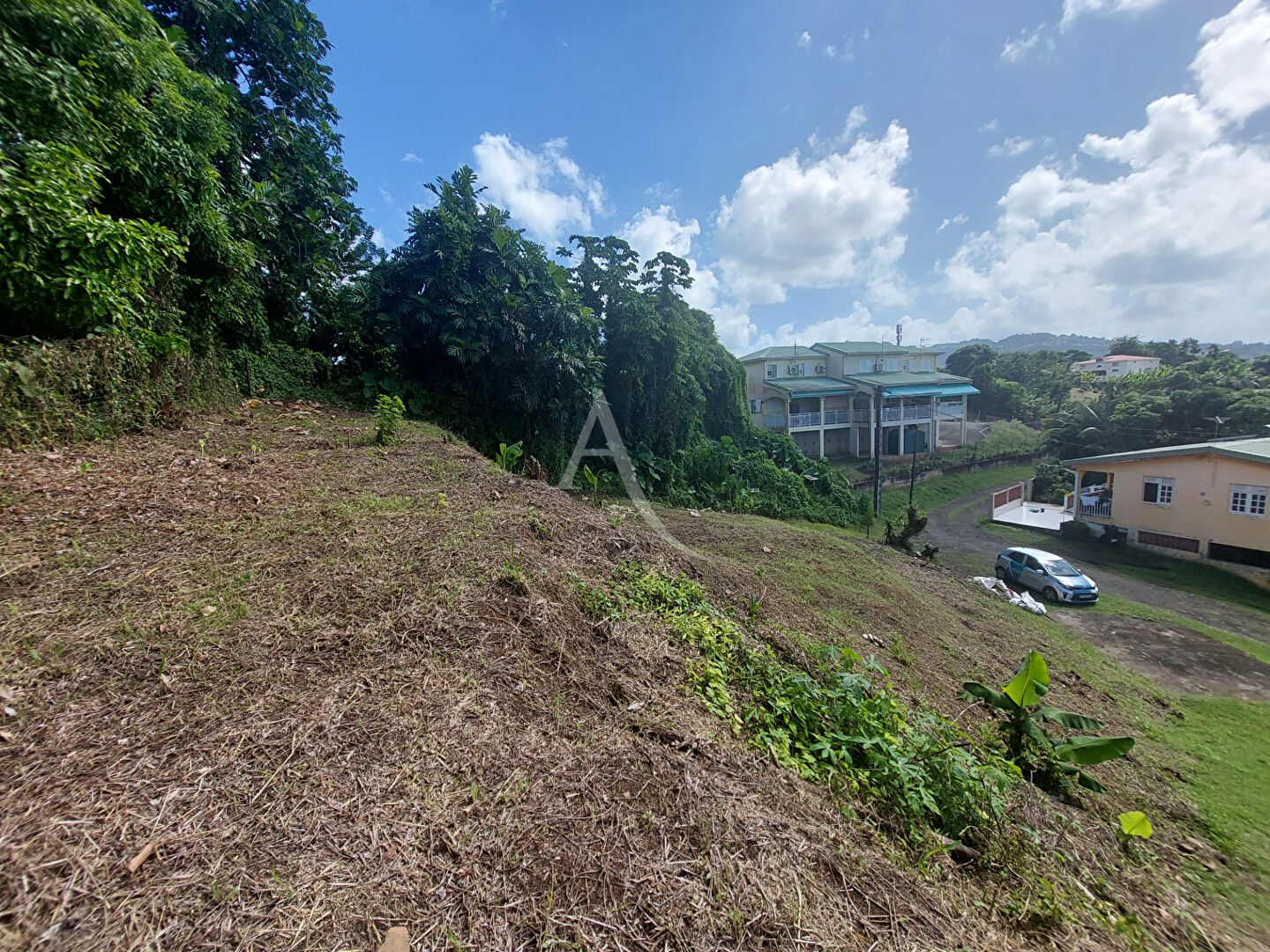 Photo Terrain Le Lamentin 646 m2 image 2/5