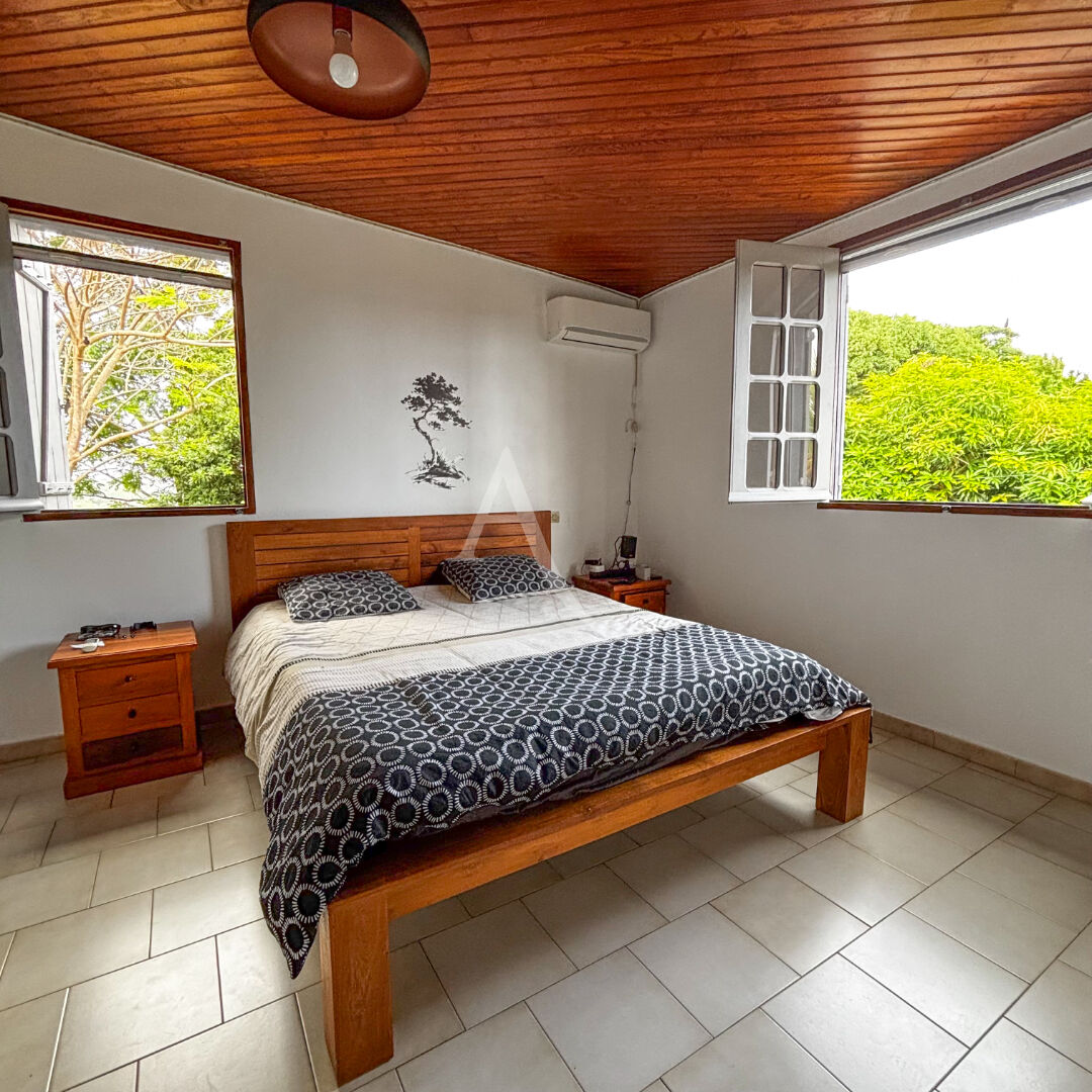 Photo Maison T4 avec vue mer, piscine et appartement T2 au Robert image 2/6