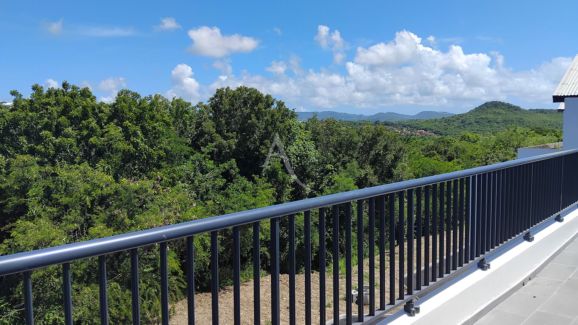 Photo Appartement T4 Duplex Le Diamant 94.37 m2 image 1/6