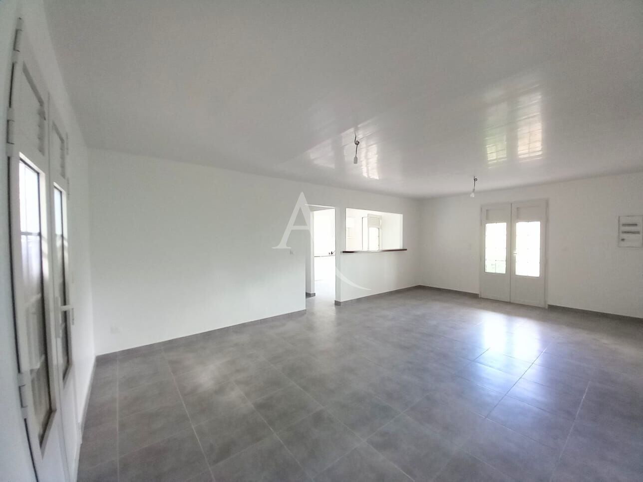 Maison rénové T4  l'anse à l'ane trois ilets