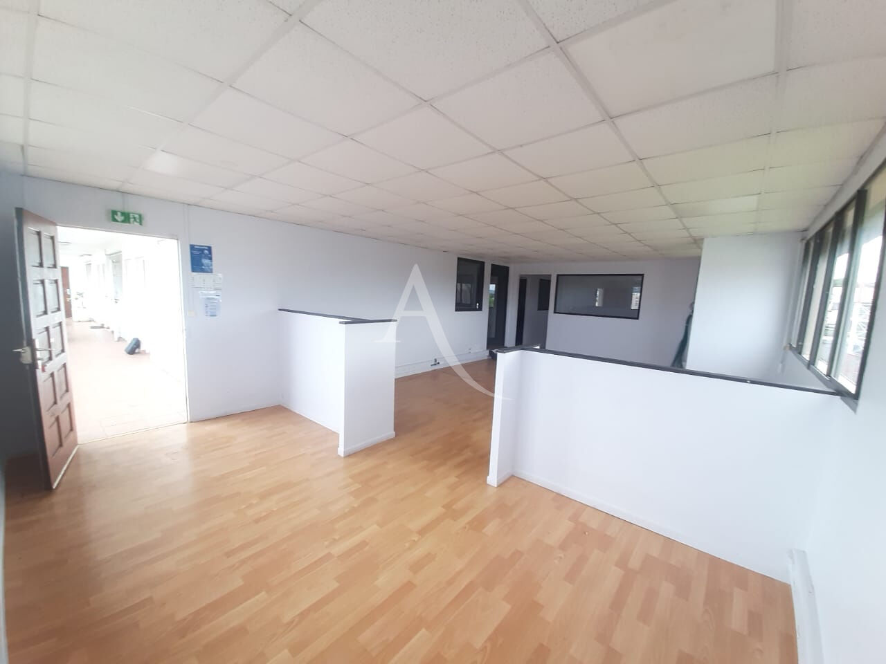 Photo Bureaux Le Lamentin 4 pièce(s) 123 m2 climatisés Pépite A SAISIR !!!!! Appelez-nous vite !!!!! image 5/6