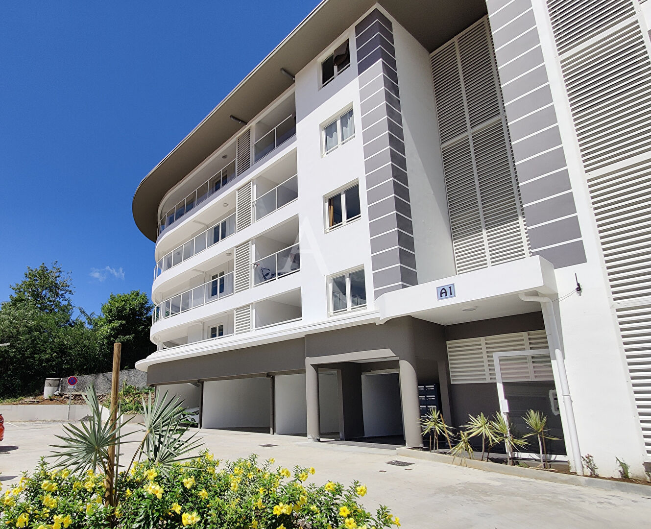 T3 d'exception avec terrasse et parking dans résidence neuve et sécurisée