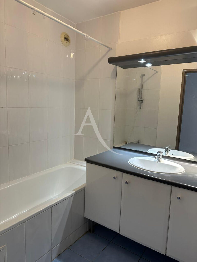 Photo Appartement Fort De France 4 pièce(s) 89.08 m2 image 2/2