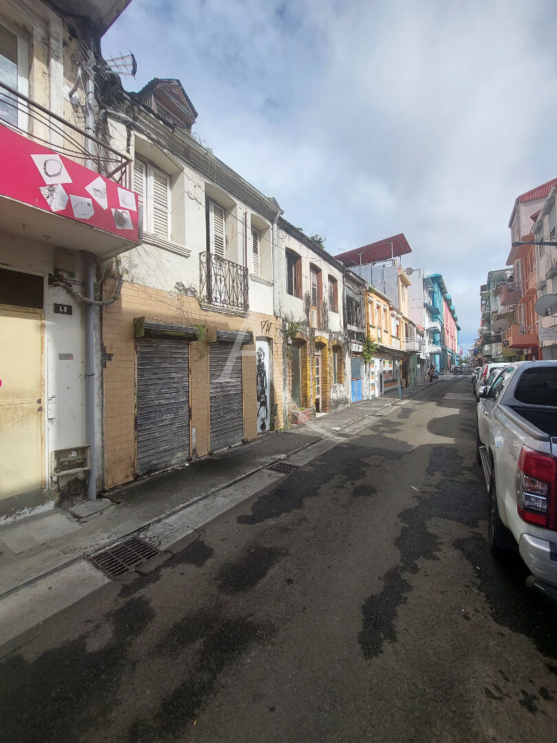 Immeuble de rapport | Emplacement stratégique au coeur de FORT-DE-FRANCE