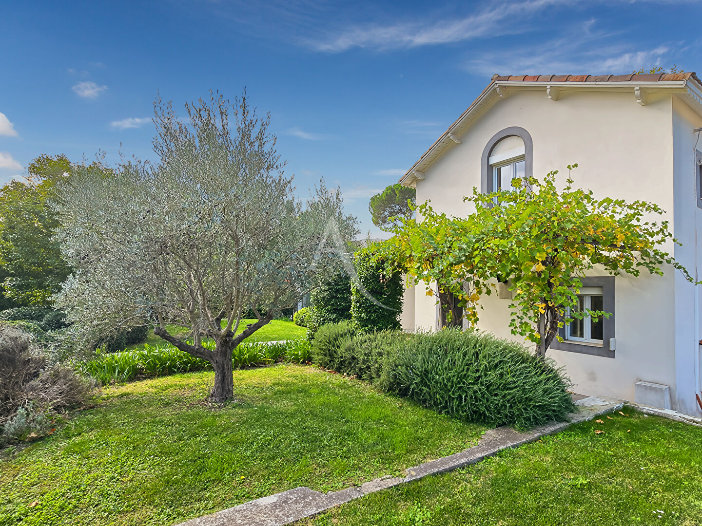 Photo À vendre Villa T5 de charme avec piscine sur 1200 m²  Allauch La Pounche image 2/6