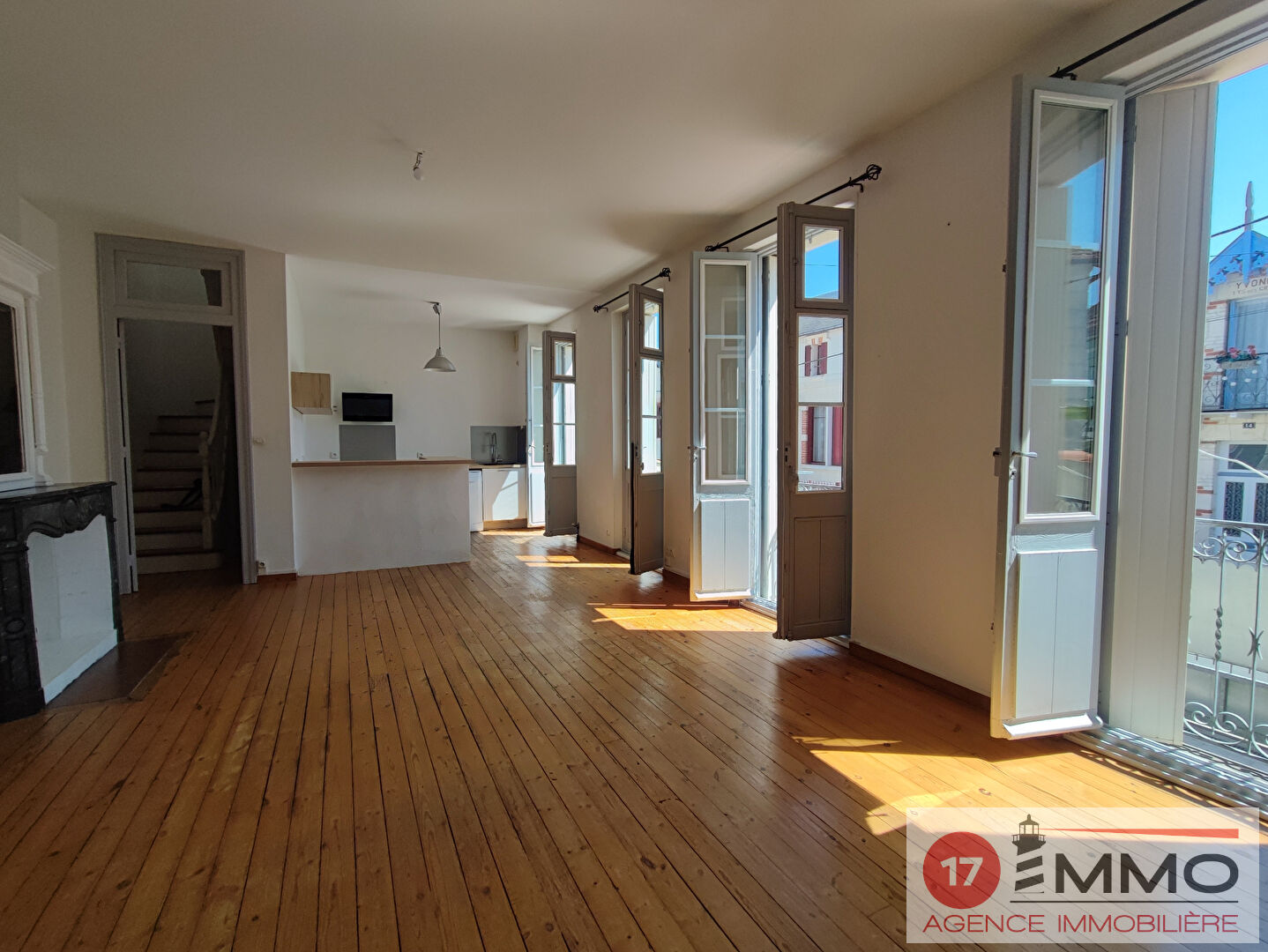 Agence immobilière de 
 17 IMMO - 17 IMMO 
