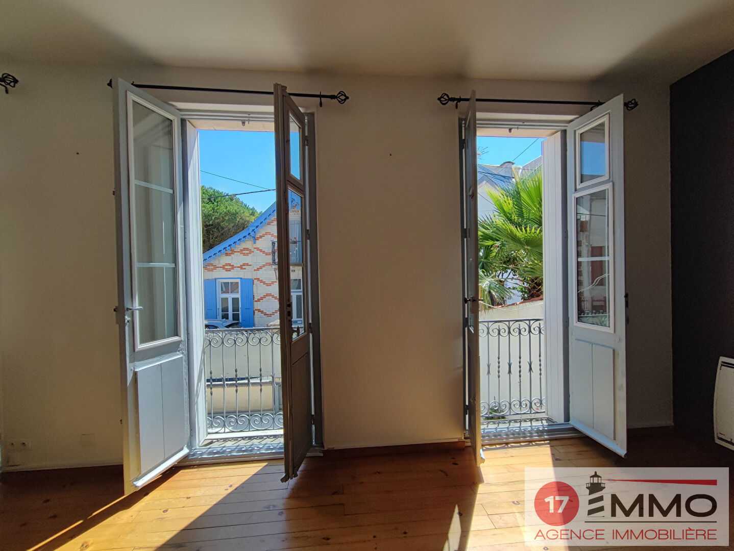 Agence immobilière de 
 17 IMMO - 17 IMMO 
