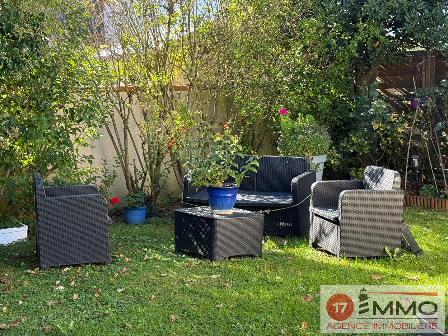 Agence immobilière de 
 17 IMMO - 17 IMMO 
