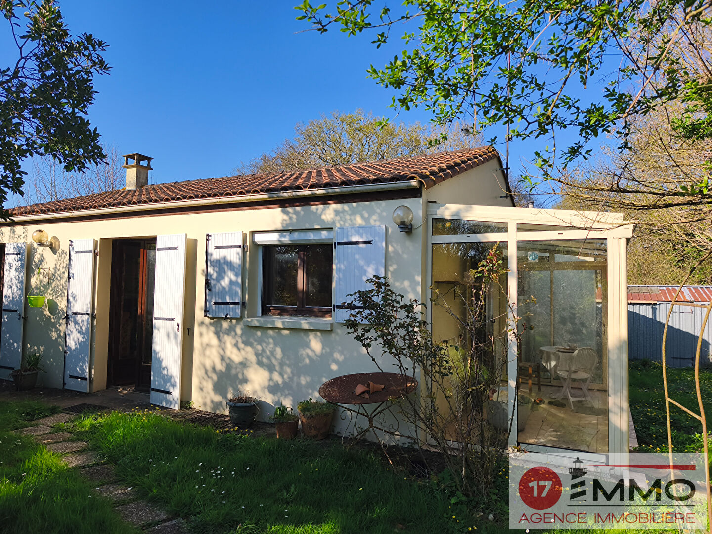 Agence immobilière de 
 17 IMMO - 17 IMMO 
