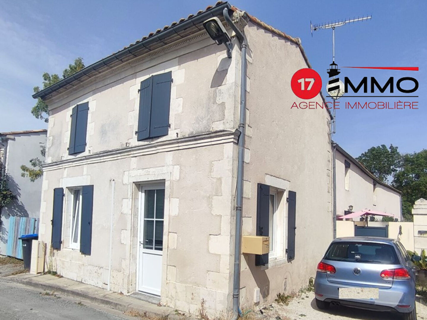 Agence immobilière de 
 17 IMMO - 17 IMMO 

