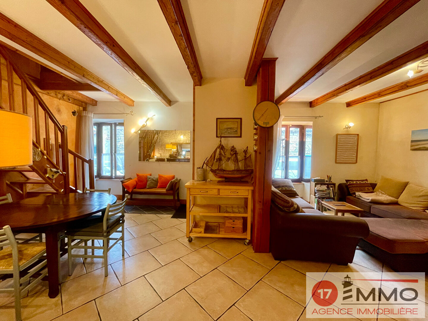 Agence immobilière de 
 17 IMMO - 17 IMMO 
