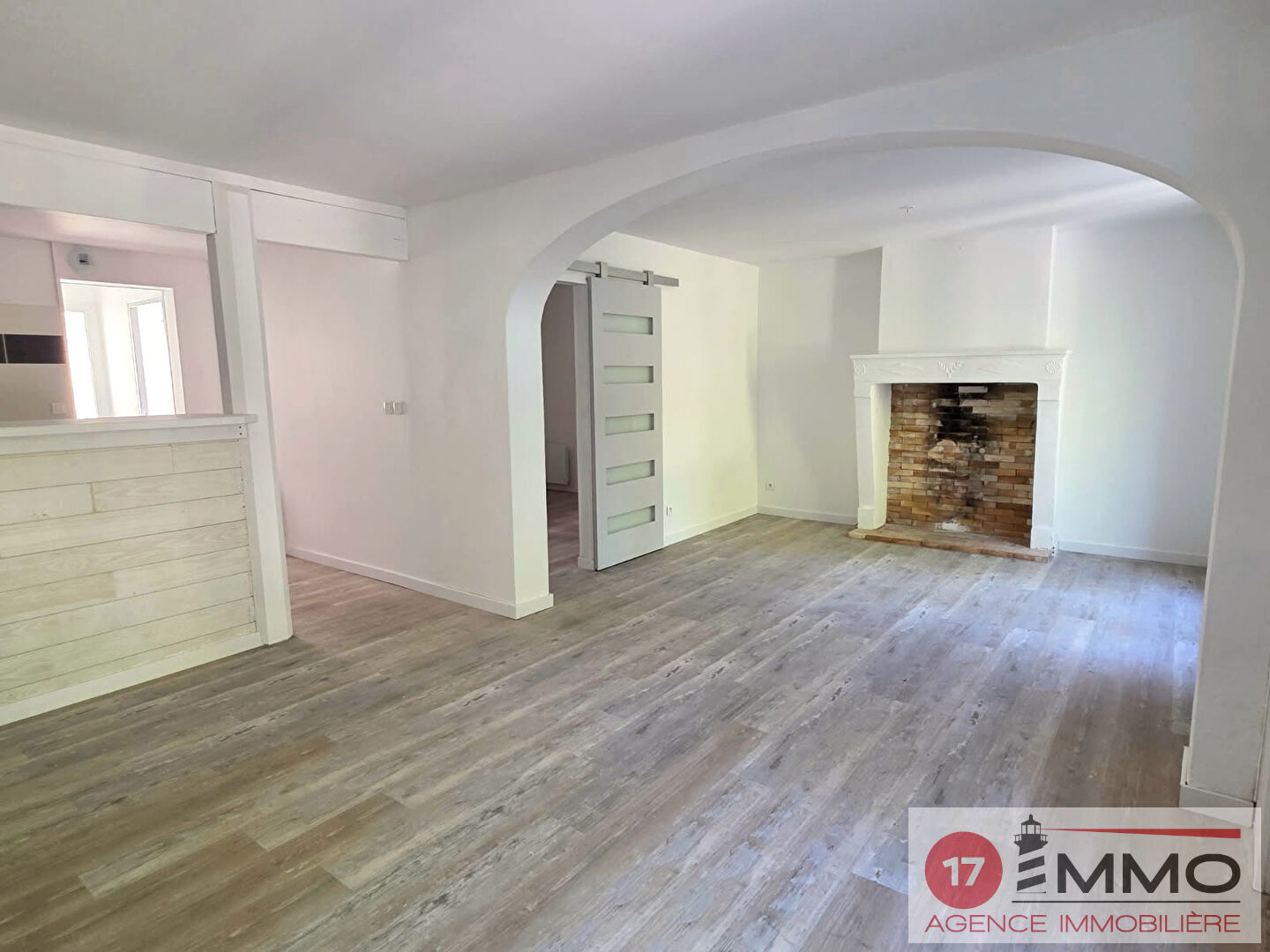 Agence immobilière de 
 17 IMMO - 17 IMMO 
