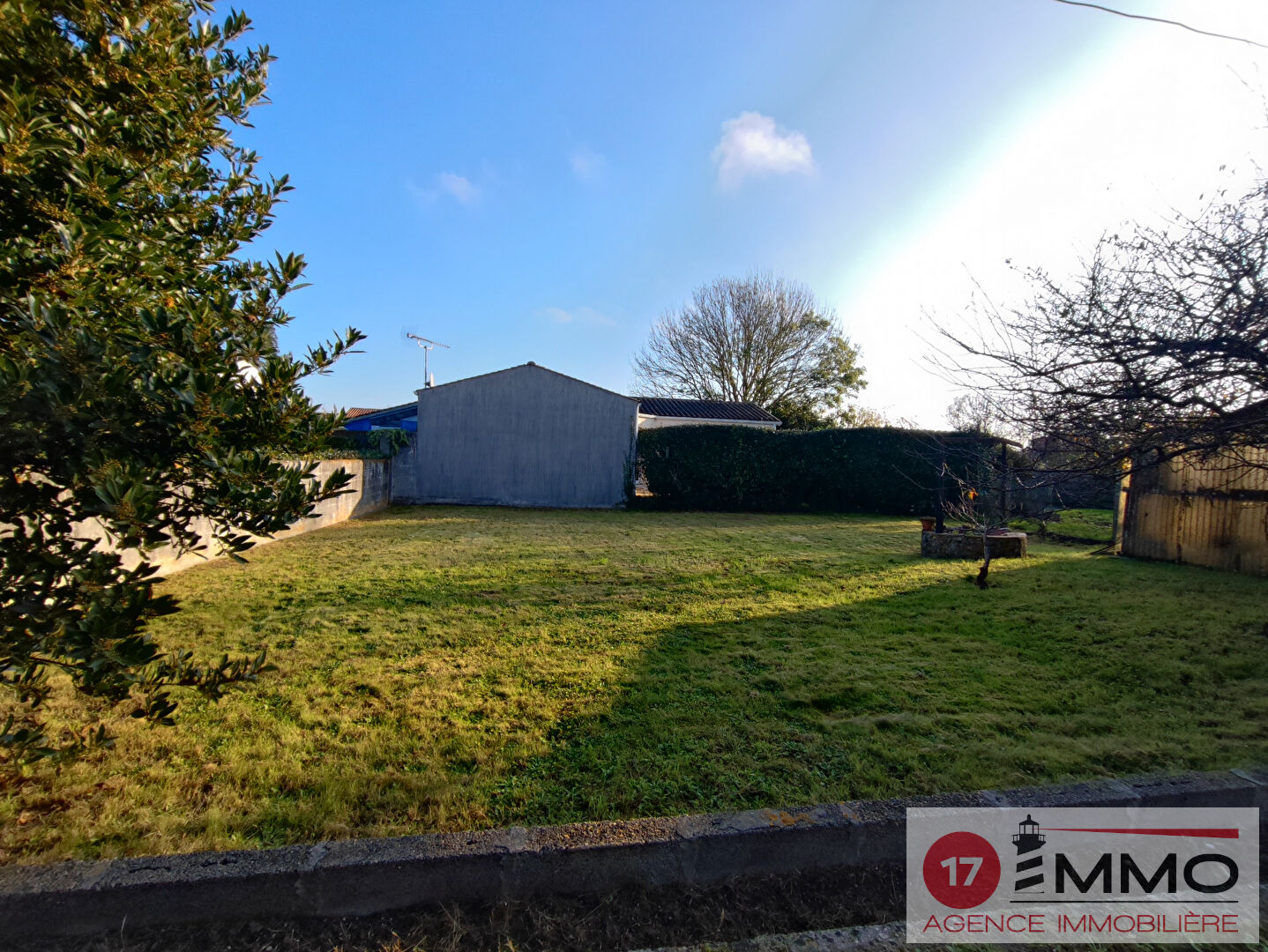 Agence immobilière de 
 17 IMMO - 17 IMMO 
