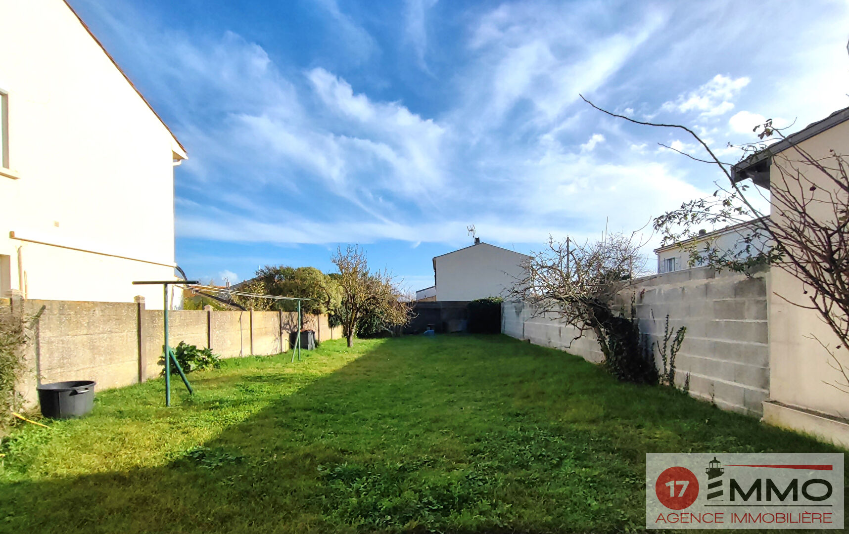 Agence immobilière de 
 17 IMMO - 17 IMMO 
