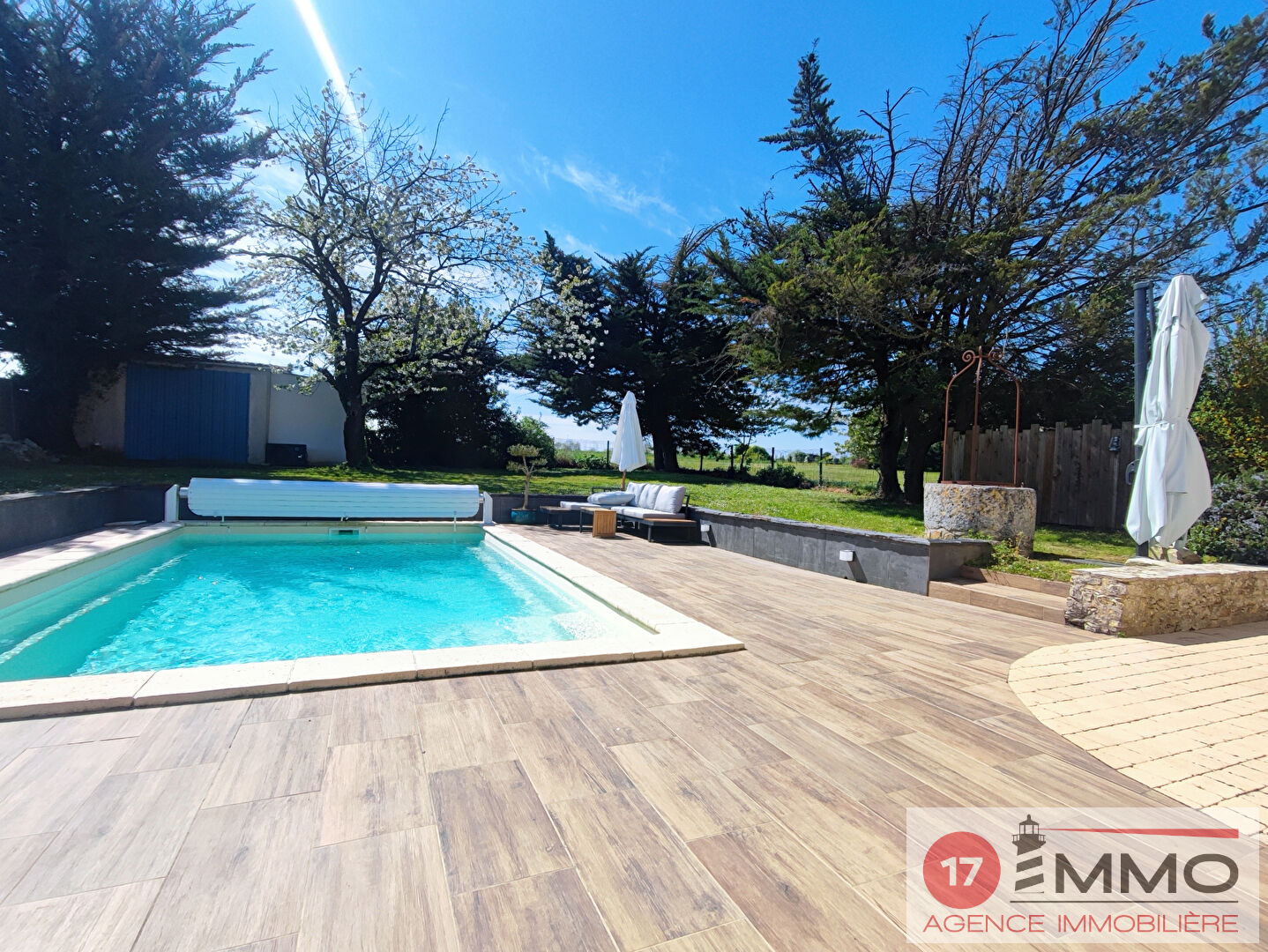 Agence immobilière de 
 17 IMMO - 17 IMMO 
