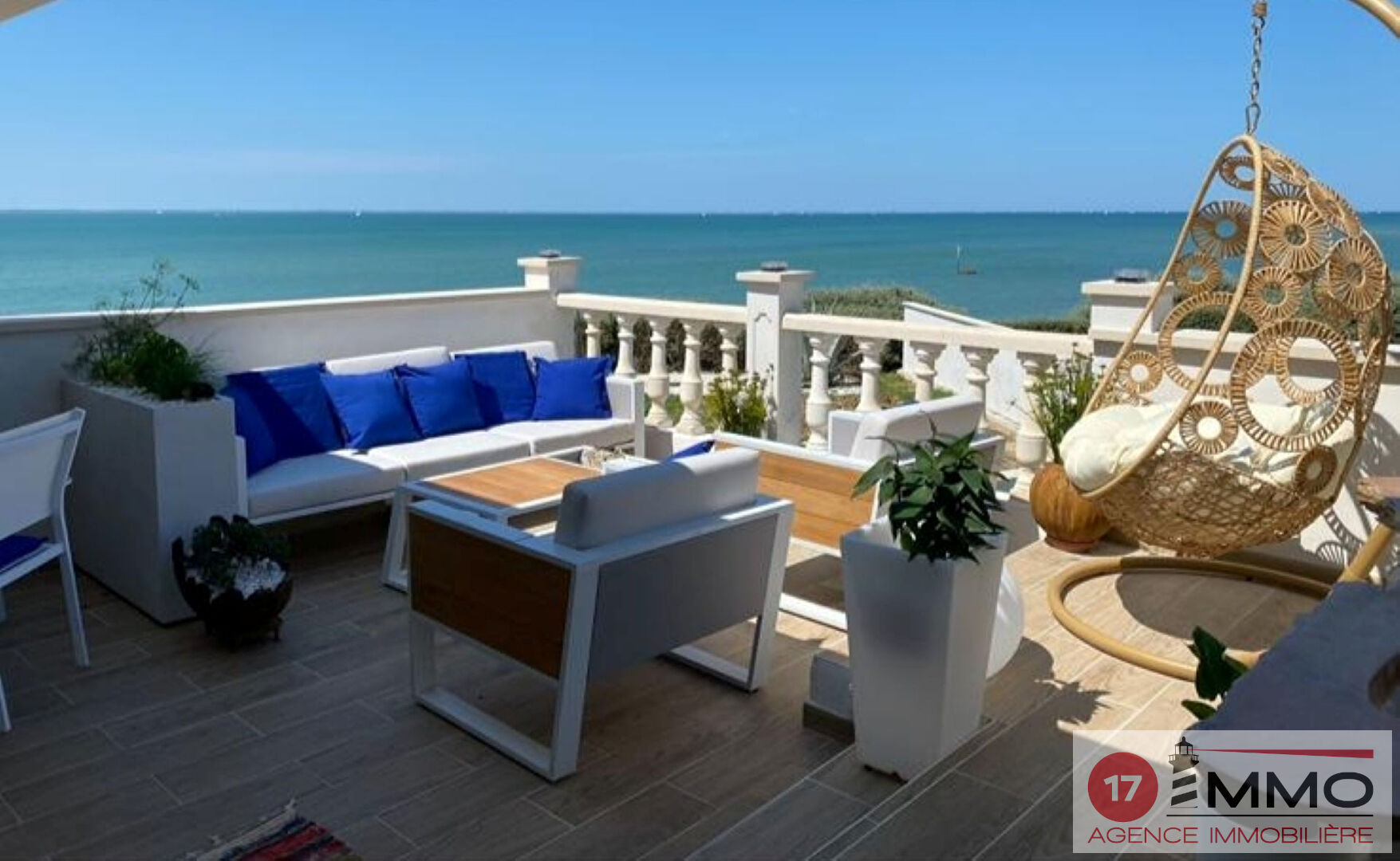 Agence immobilière de 
 17 IMMO - 17 IMMO 

