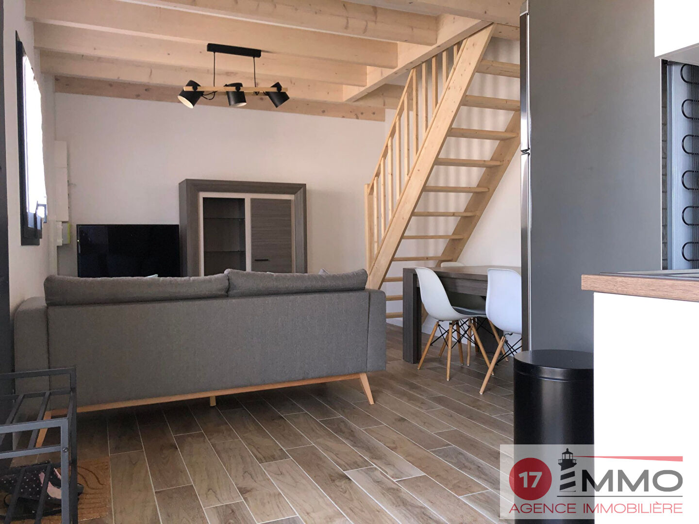 Agence immobilière de 
 17 IMMO - 17 IMMO 
