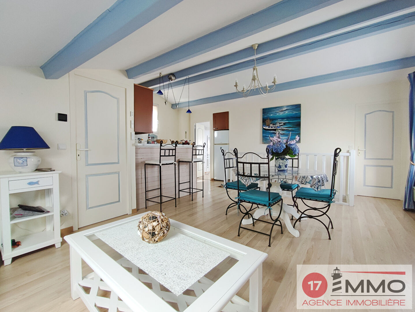 Agence immobilière de 
 17 IMMO - 17 IMMO 
