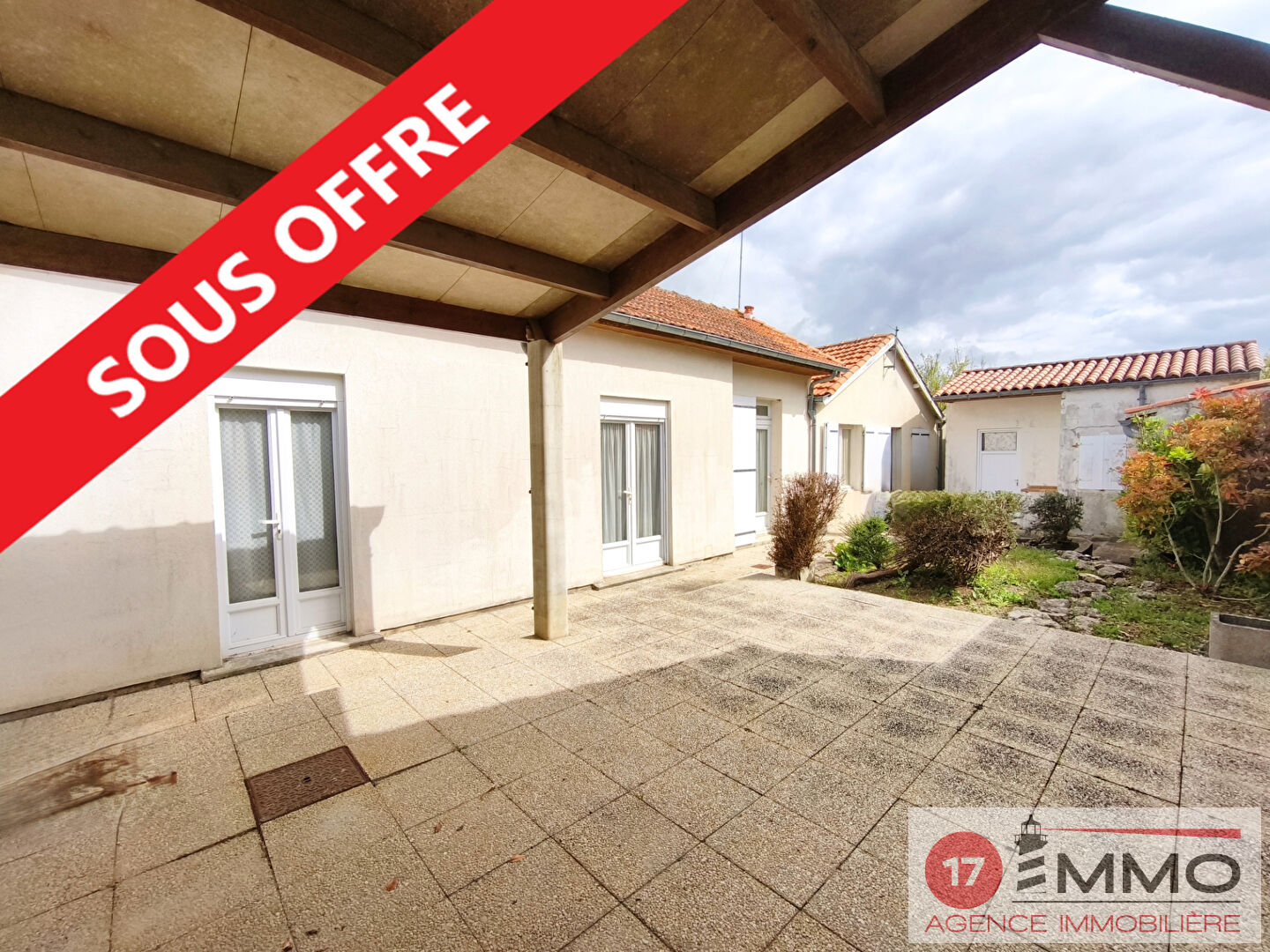 Agence immobilière de 
 17 IMMO - 17 IMMO 
