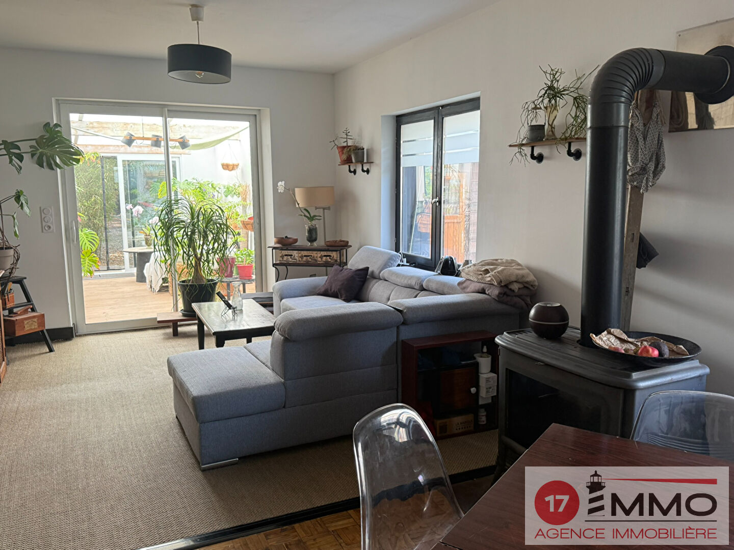 Agence immobilière de 
 17 IMMO - 17 IMMO 
