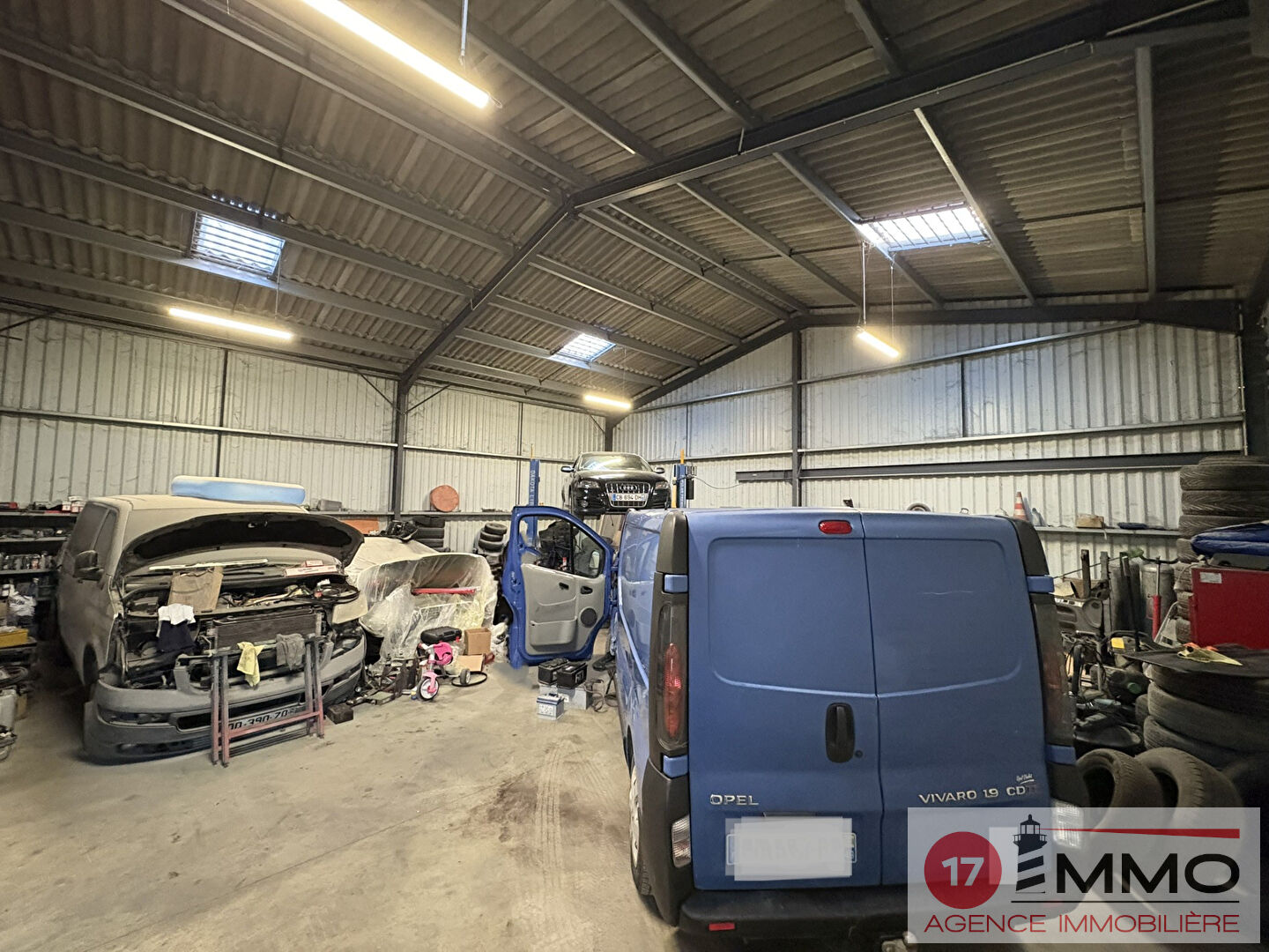 Agence immobilière de 
 17 IMMO - 17 IMMO 
