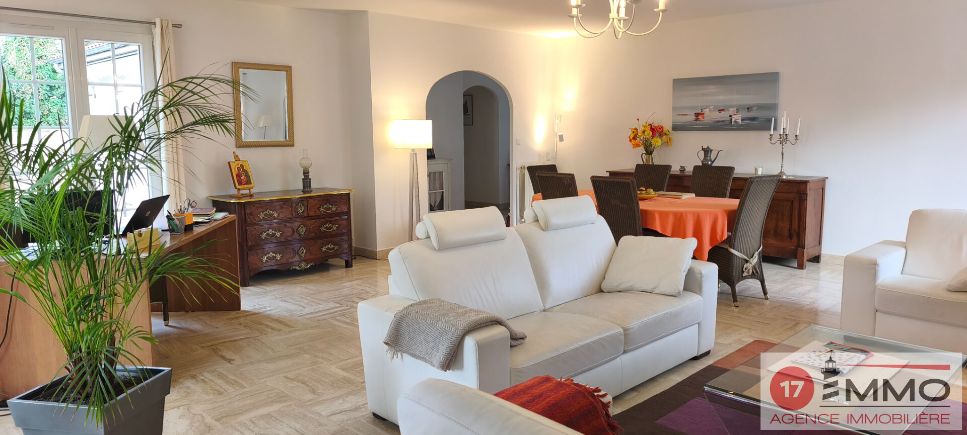 Agence immobilière de 
 17 IMMO - 17 IMMO 
