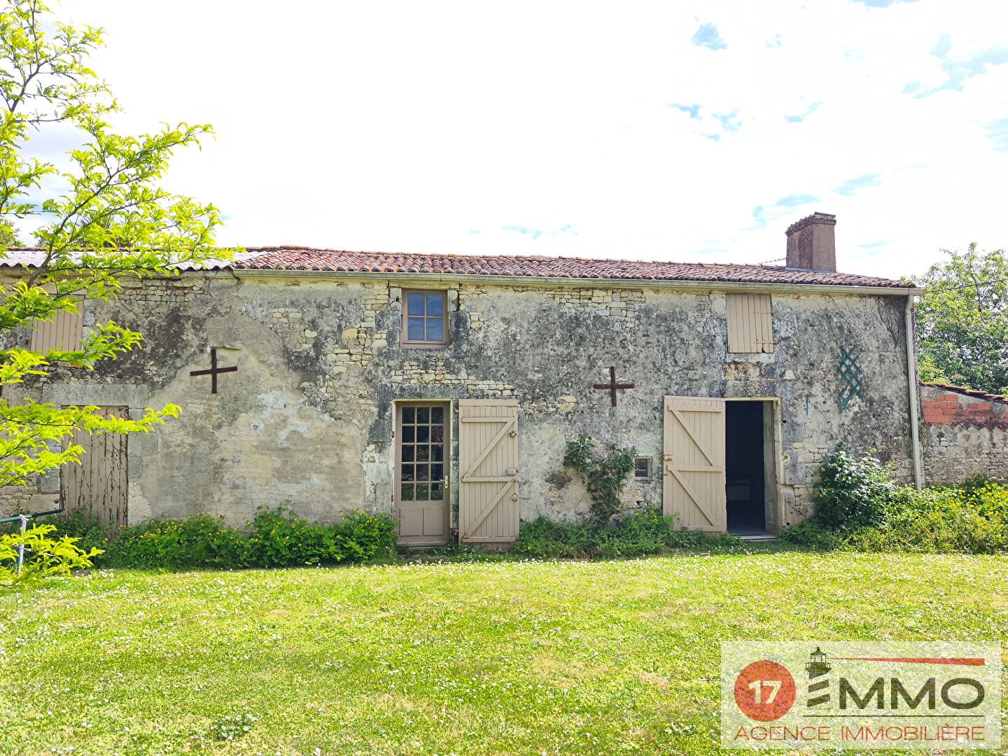 Agence immobilière de 
 17 IMMO - 17 IMMO 
