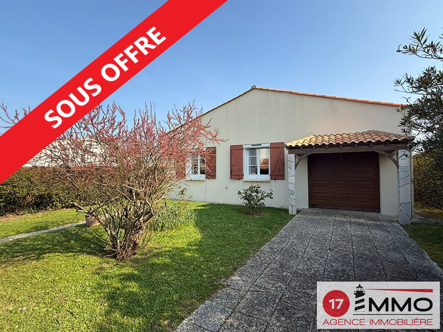 Agence immobilière de 
 17 IMMO - 17 IMMO 
