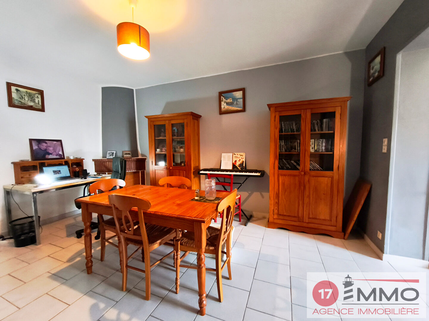 Agence immobilière de 
 17 IMMO - 17 IMMO 

