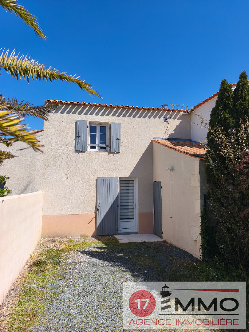 Agence immobilière de 
 17 IMMO - 17 IMMO 
