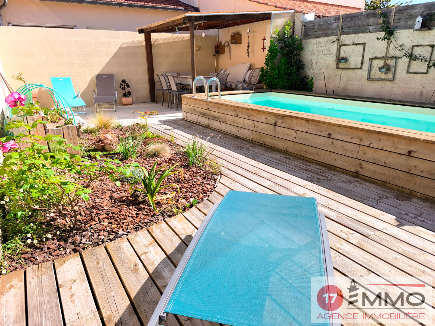 Agence immobilière de 
 17 IMMO - 17 IMMO 
